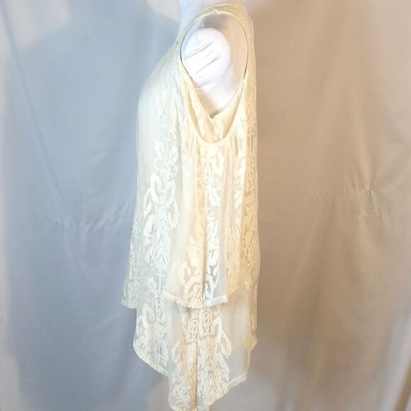 XCVI Floral Lace Cold Shoulder Top - Picture 5 of 10
